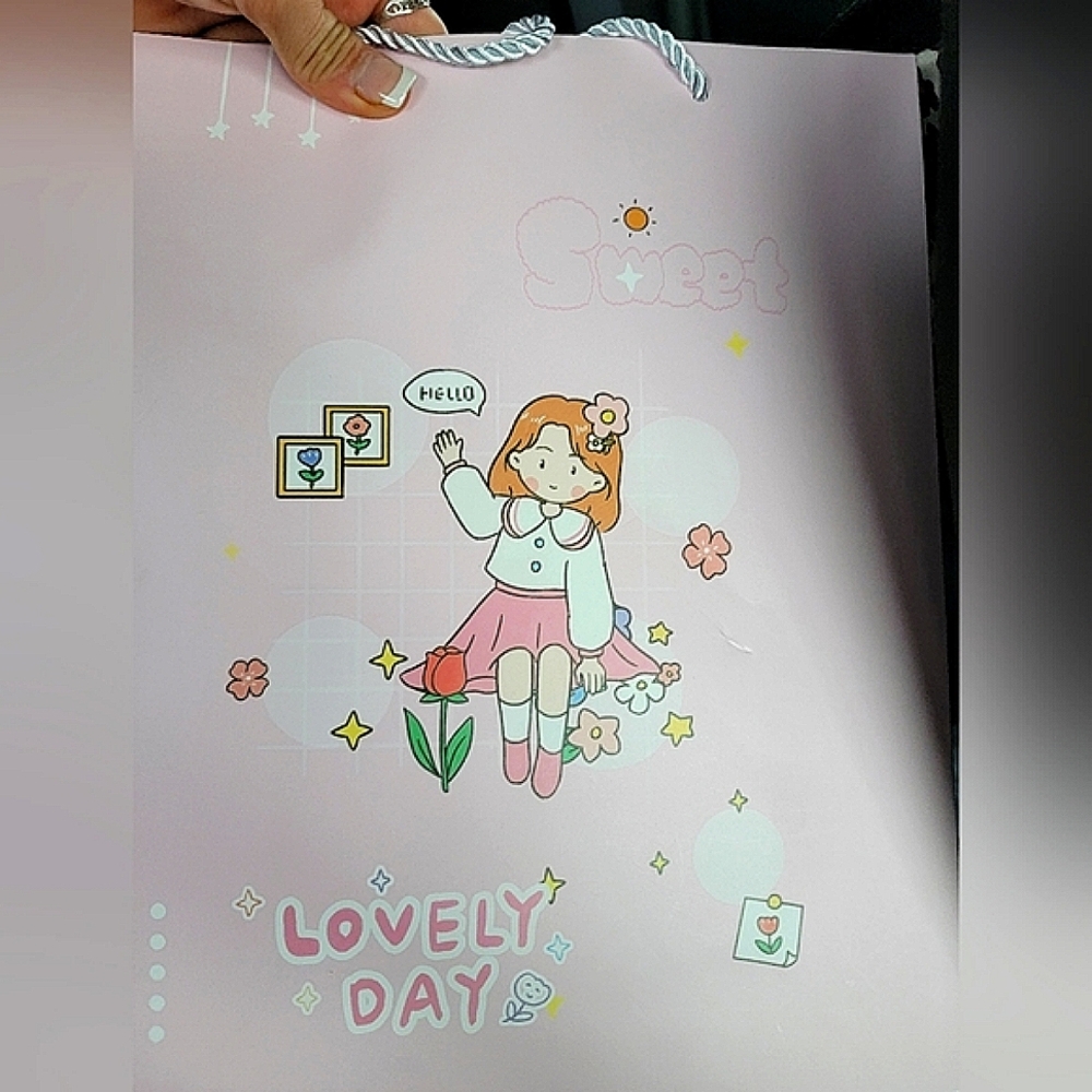 Kawaii Cartoon Girl Gift Bag
